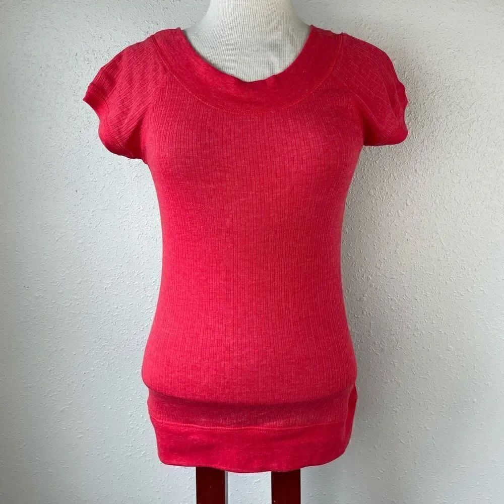 NWT Energie Short Sleeve Top Size L